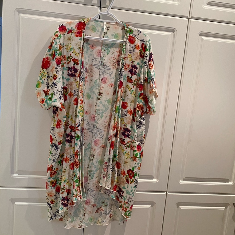Ladies Floral Lightweight Duster Size M